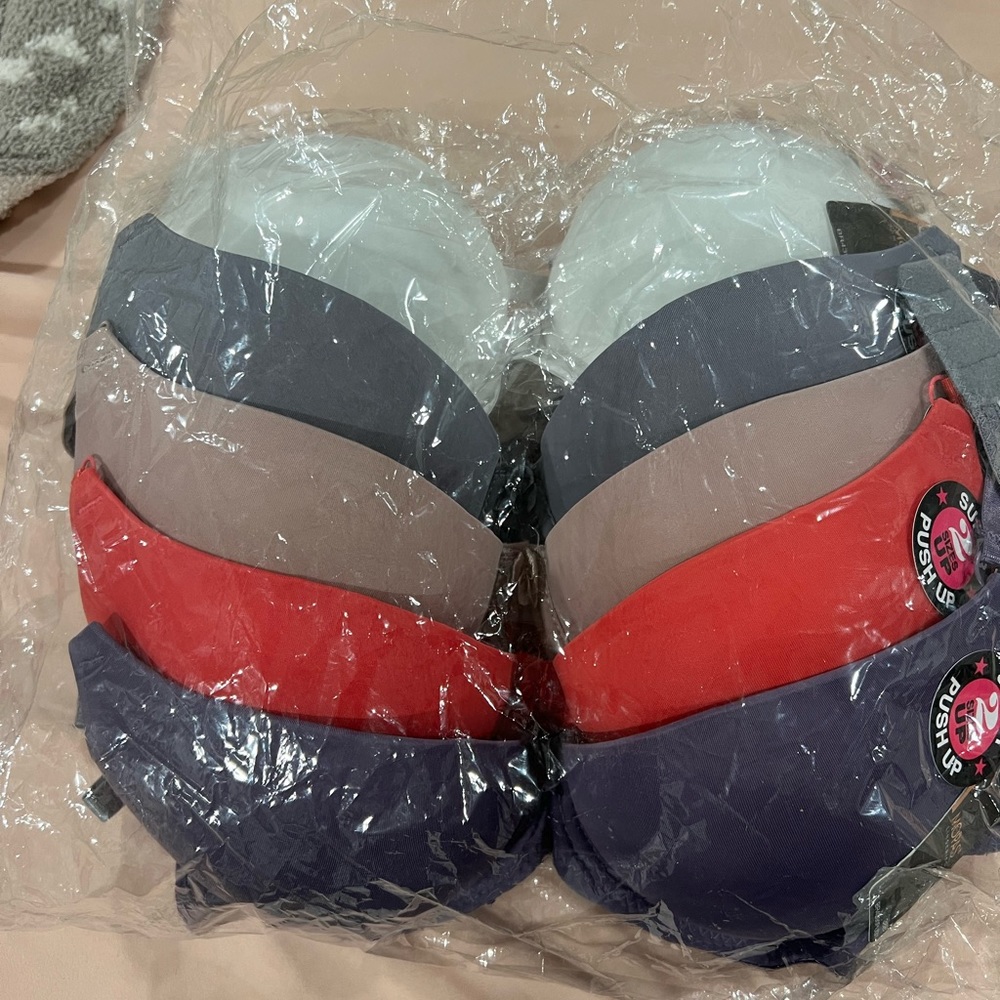 Mopas 5 pack bra. Never used 38b